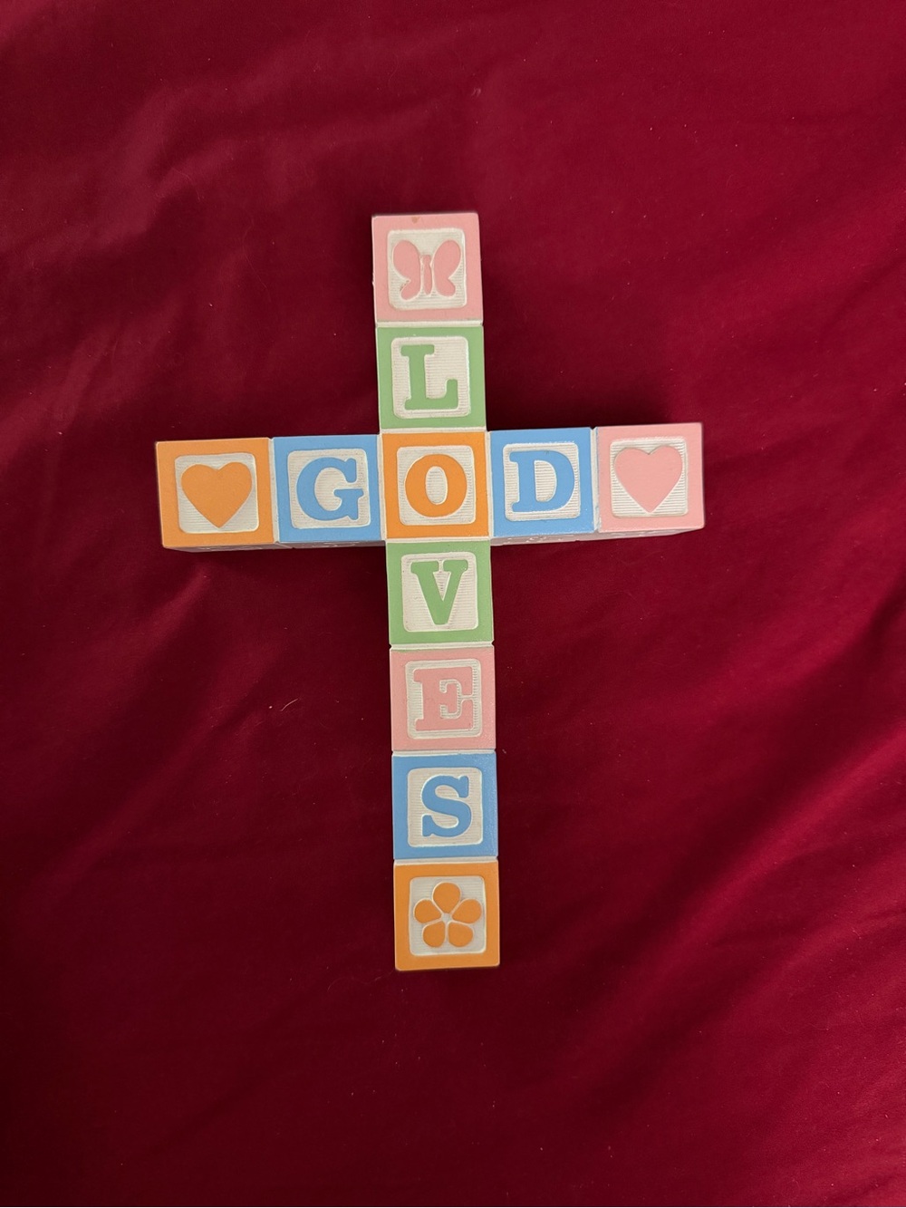 Cathedral Art White Resin Wall Cross 6 1/4" x 8 3/4"